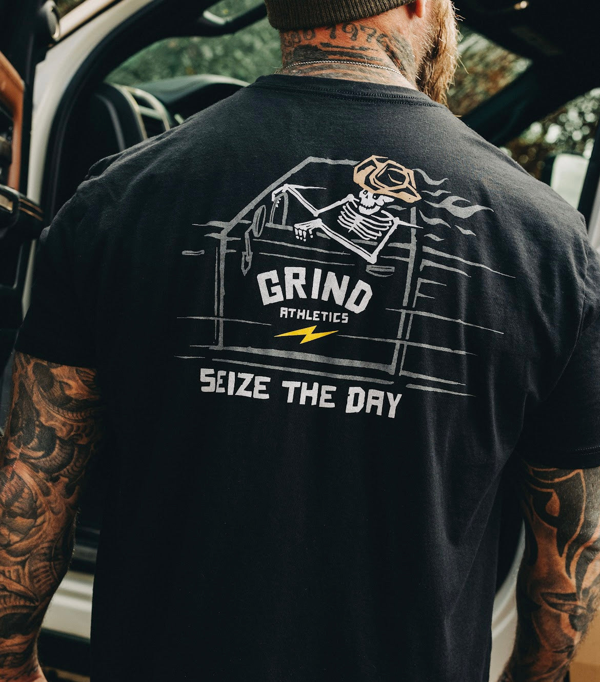 The Grind Athletics Graphic T-Shirt S / Black Seize the Day