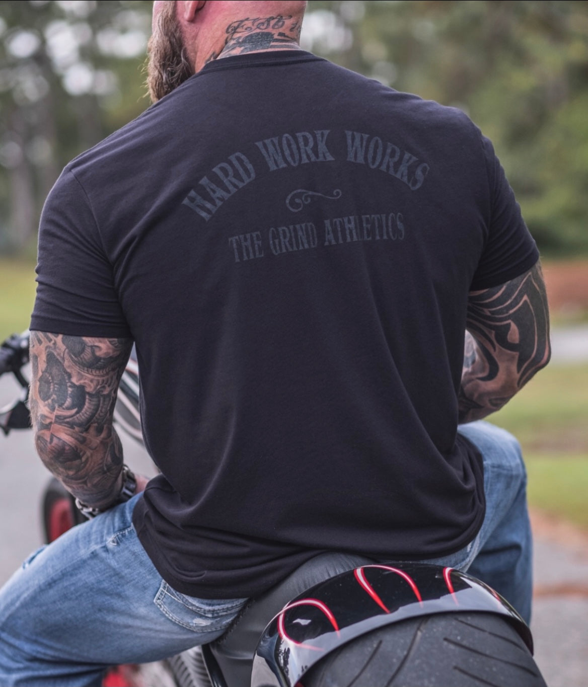 The Grind Athletics Black / Dark Charcoal Ink / S HARD WORK WORKS T